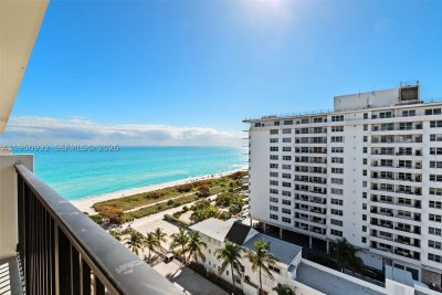 Manatee Apt #1102