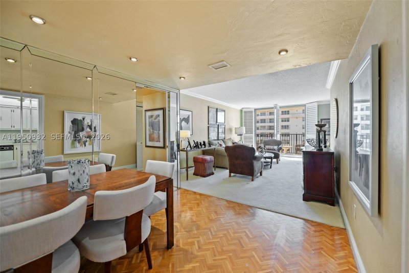 Comprar apartamento en Manatee 1102