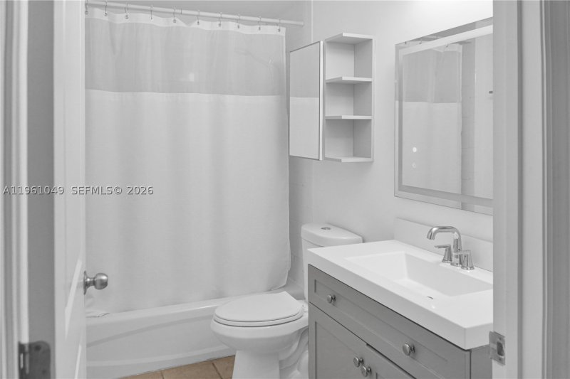 Condo for sale at Vue at Brickell 2310