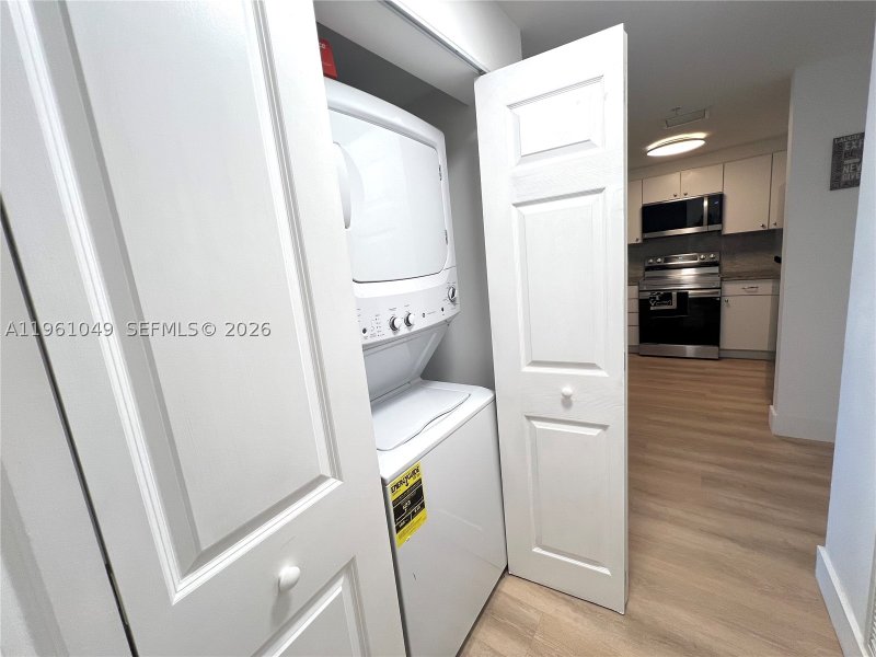 Condo for sale at Vue at Brickell 2310