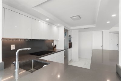 Comprar apartamento en Mirasol Ocean Towers PH06/08