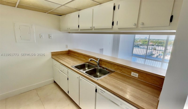 Apartment for rent at Grandview Palace 801