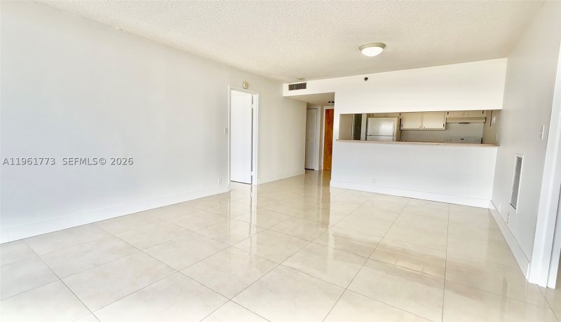 Apartment for rent at Grandview Palace 801