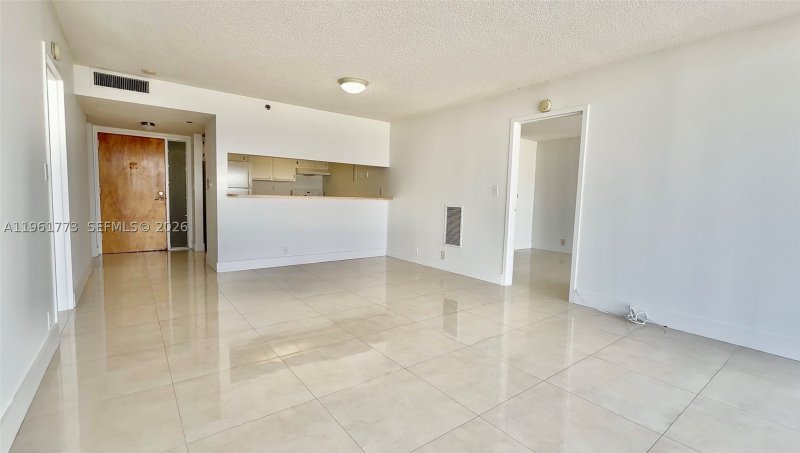 Apartment for rent at Grandview Palace 801