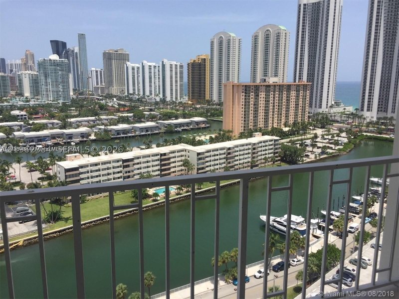 Alquiler de apartamento en Arlen House 707