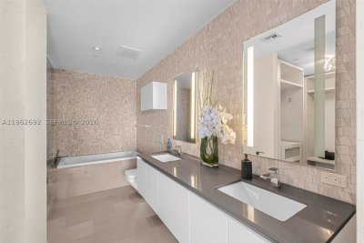 Comprar apartamento en Brickell City Centre Rise 3806