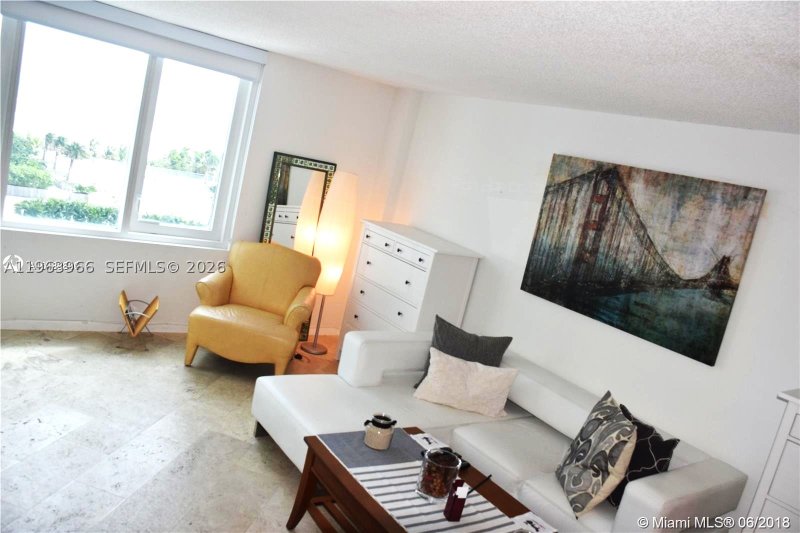 Comprar apartamento en Roney Palace 543