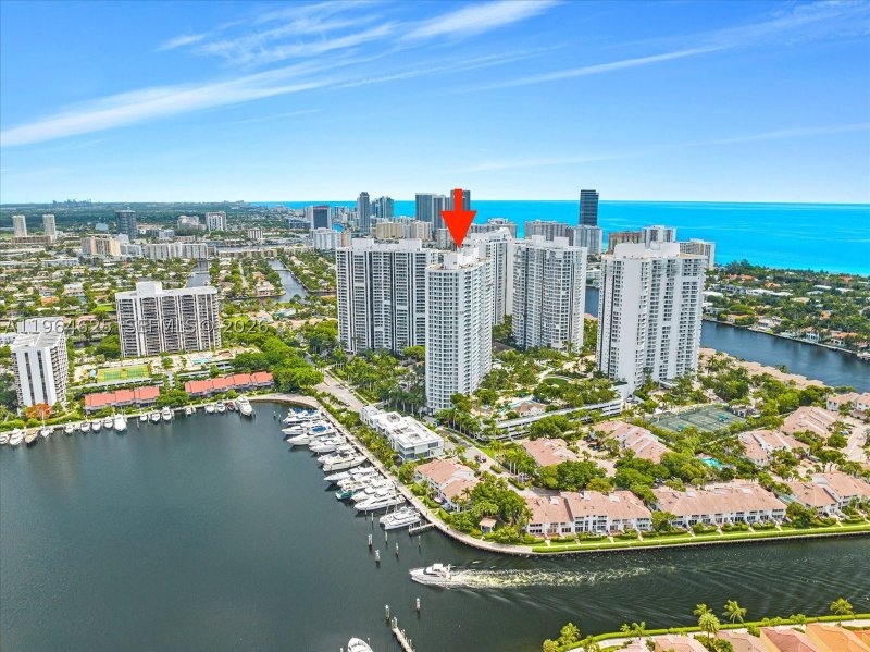 Condo for sale at South Tower at The Point 802