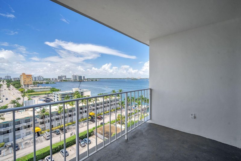 Condo for sale at Kennedy House 11-N