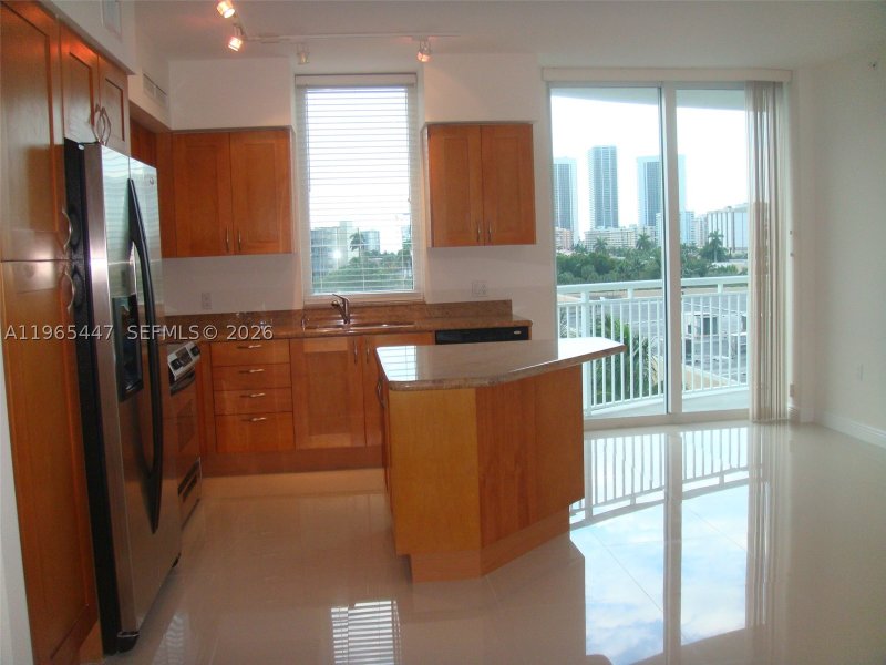 Apartment for rent at Duo Condo 406E