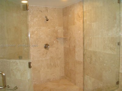 Aluguel de apartamento no Duo Condo 406E