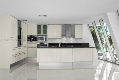 Comprar apartamento no Artech 349