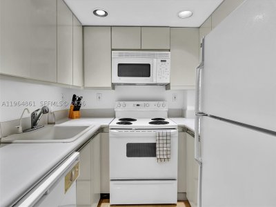 Comprar apartamento no Atlantic Two at The Point 305