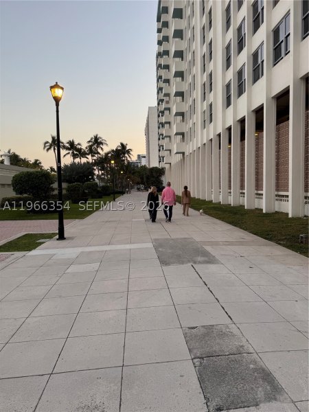 Apartment for rent at Triton Towers 936
