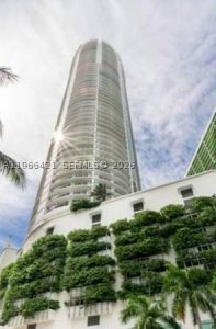 Comprar apartamento en Opera Tower 3808