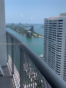 Comprar apartamento en Opera Tower 3808