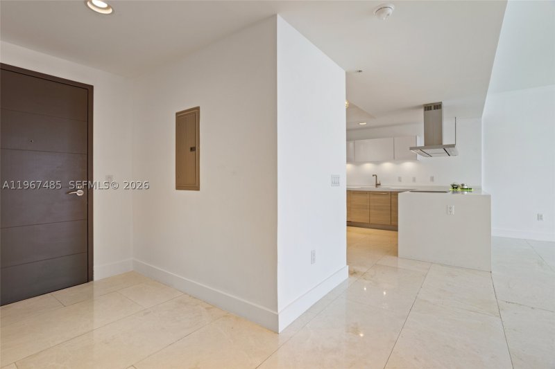 Condo for sale at Marina Palms Yacht Club 305