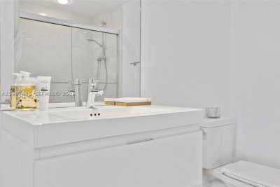 Comprar apartamento en Marina Palms Yacht Club 305