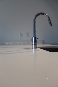 Comprar apartamento en Paraiso Bayviews 2705