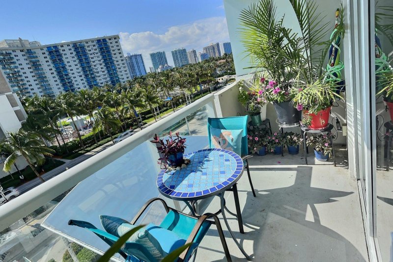 Comprar apartamento en Aventura Beach Club 337