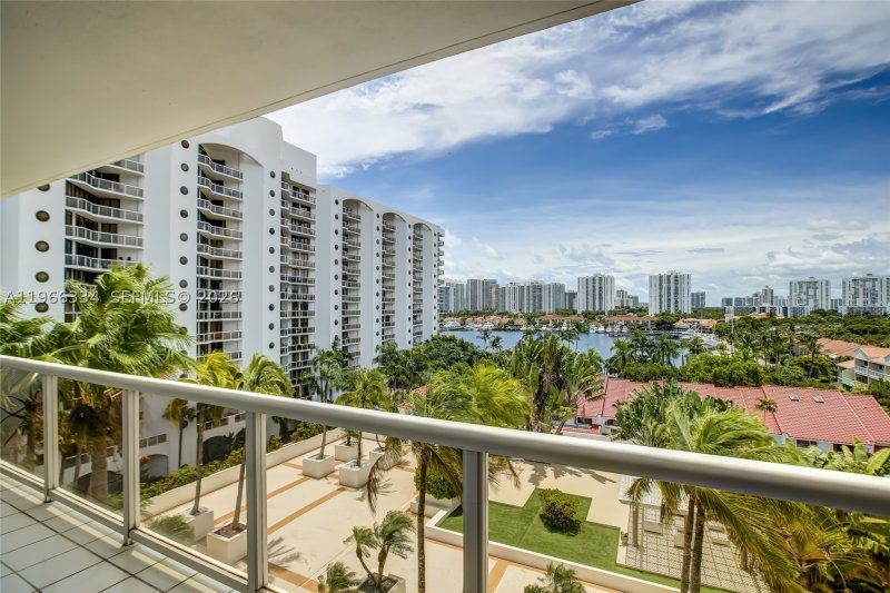 Condo for sale at Harbor Tower at Waterways 703