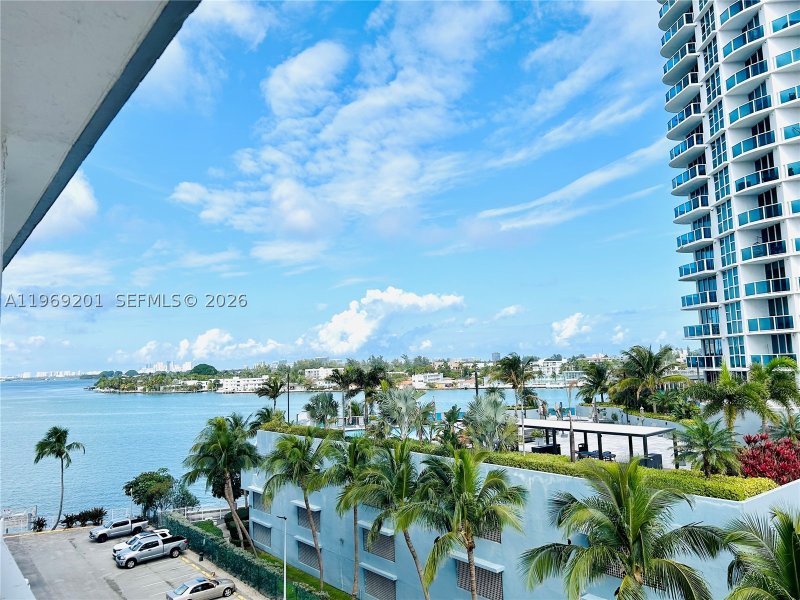 Condo for sale at Kennedy House 6O