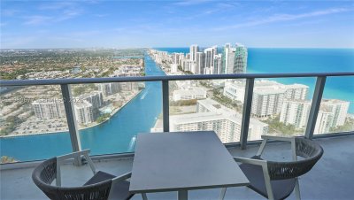 Hyde Beach House Apt #T4002