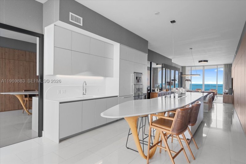 Comprar apartamento en Jade Signature 2503