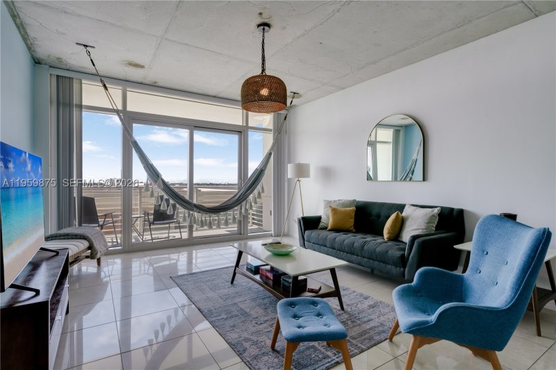Apartment for rent at Midtown Midblock 713