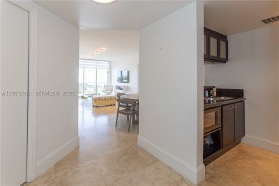 Solimar Apt #N6-F