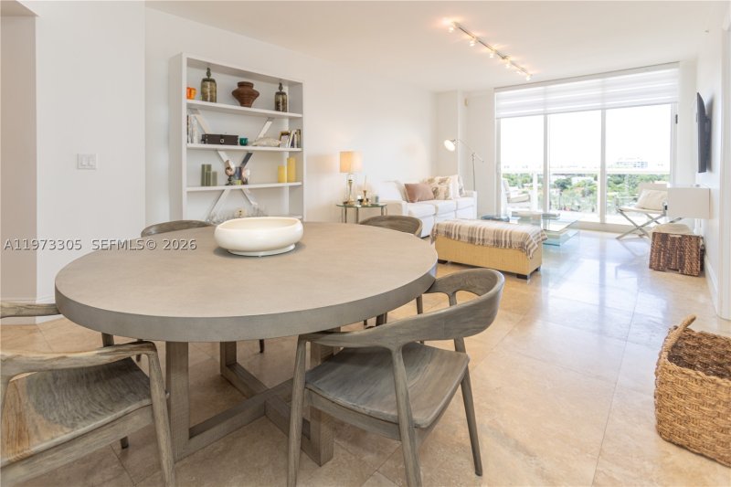 Condo for sale at Solimar N6-F