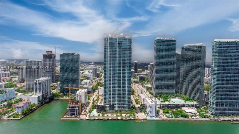 Comprar apartamento en Biscayne Beach 3004