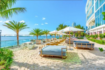 Comprar apartamento en Biscayne Beach 3004