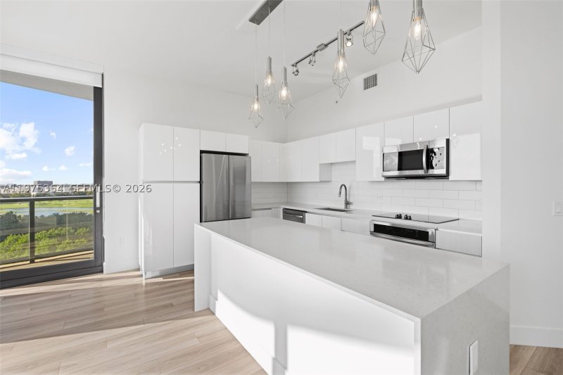 Apartment for rent at Mondrian Hallandale 1211