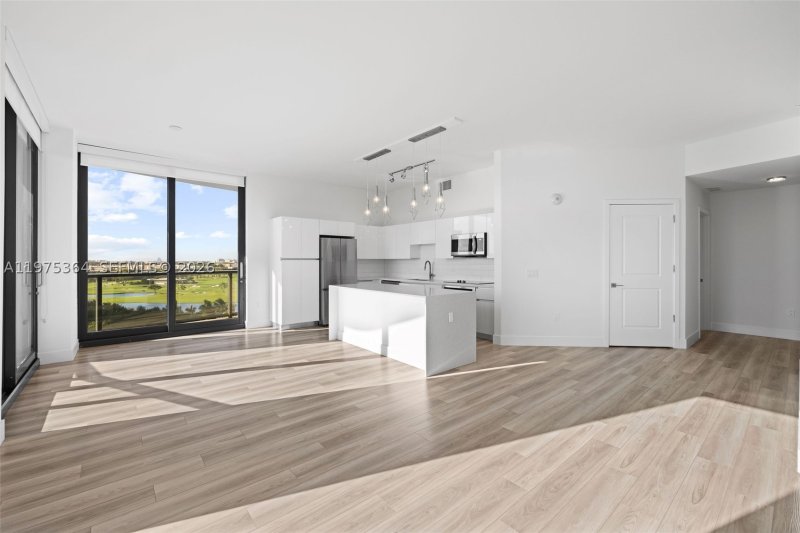 Apartment for rent at Mondrian Hallandale 1211