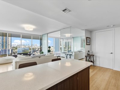 Comprar apartamento no Ten Museum Park 1107