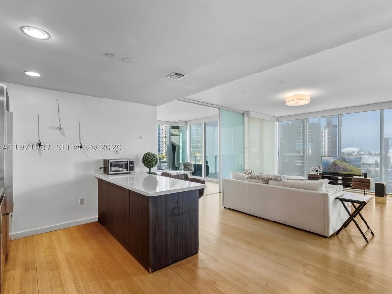 Condo for sale at Ten Museum Park 1107