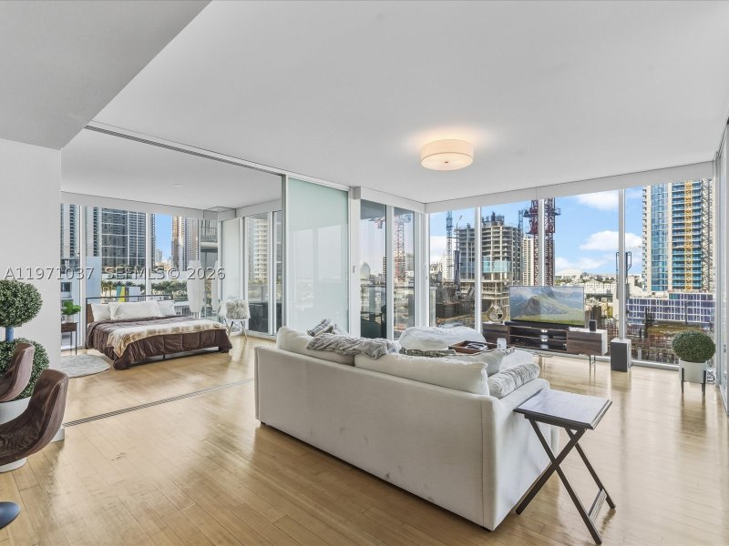 Condo for sale at Ten Museum Park 1107