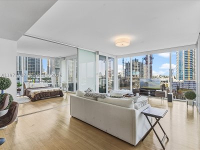 Comprar apartamento no Ten Museum Park 1107