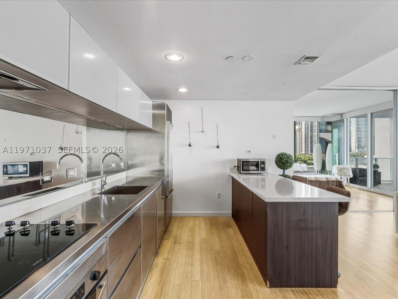 Condo for sale at Ten Museum Park 1107