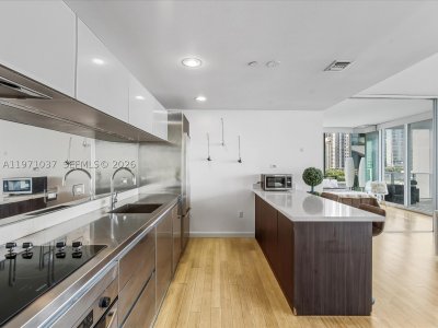Comprar apartamento no Ten Museum Park 1107