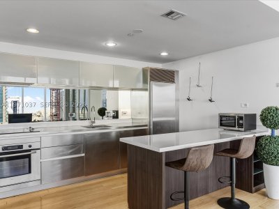 Comprar apartamento no Ten Museum Park 1107