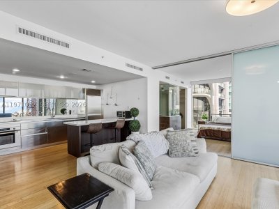Comprar apartamento no Ten Museum Park 1107