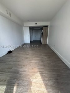 Comprar apartamento no Hyde Midtown 1503