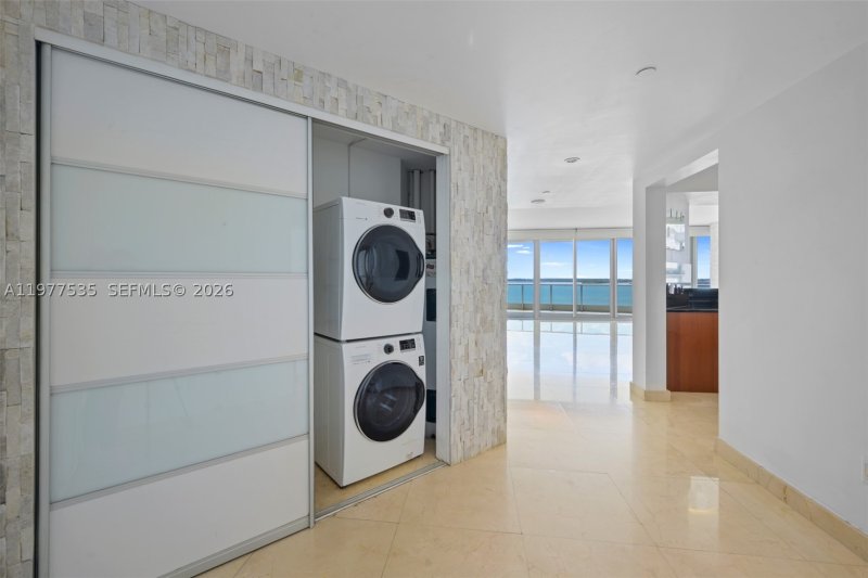 Condo for sale at Jade Brickell 911