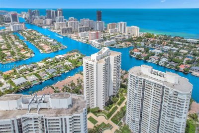 Aluguel de apartamento no Atlantic One at The Point PH 2804