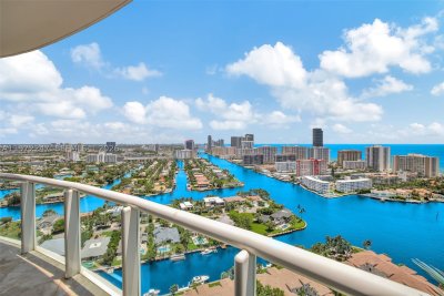 Aluguel de apartamento no Atlantic One at The Point PH 2804