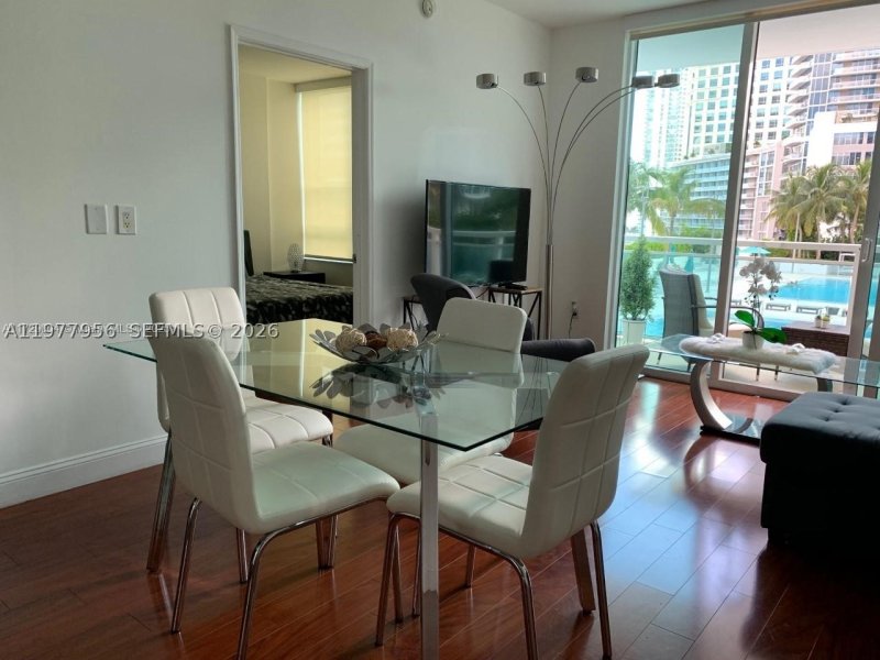 Comprar apartamento no The Plaza Tower I 1107
