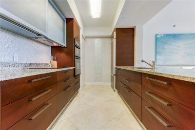 Aluguel de apartamento no Beach Club Two 3804