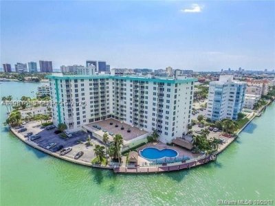 Comprar apartamento no Island Pointe 7N